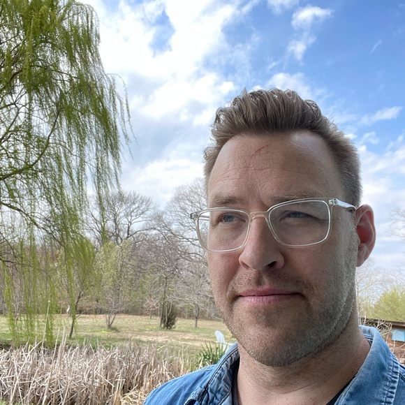 Meet your Posher, Andrew - Picture 2 of 2